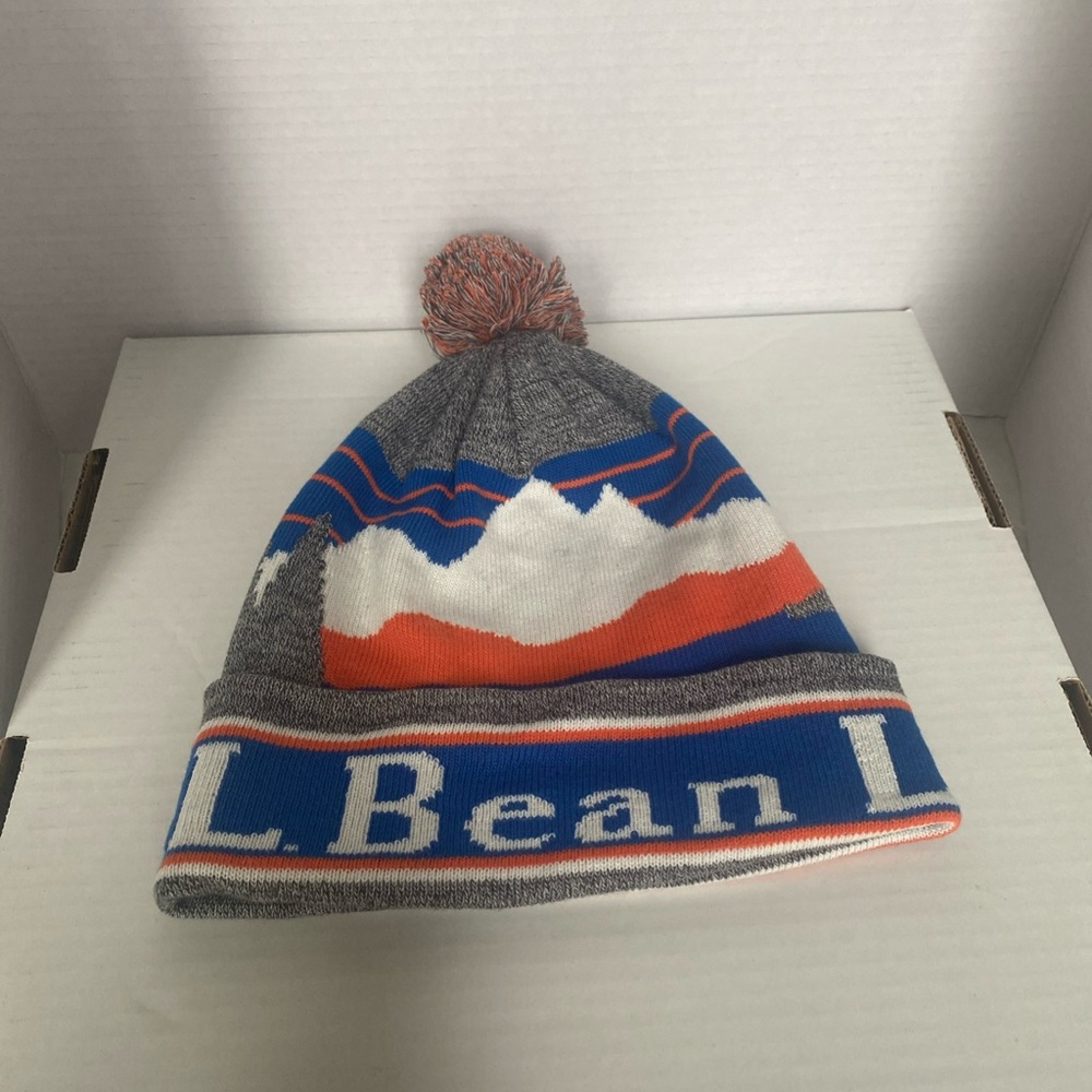 LL Bean Pom Beanie Winter Knit Hat Stocking Cap Mountains Hike